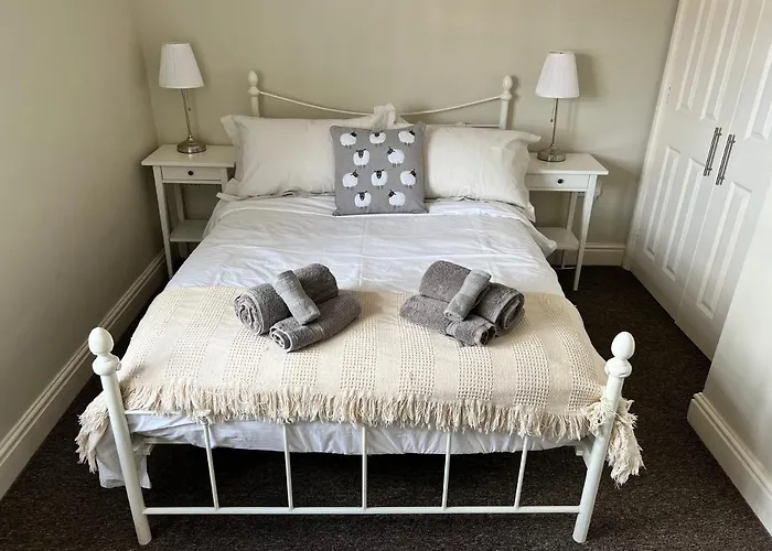 Stylish -2 Bed -Heart Of The City - Parking- Wi-Fi- Award Winning- Grade II Listed